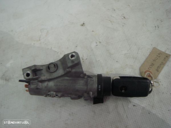 Canhão C/ Chave Ignição/Direcção Volkswagen Passat (3B3) - 2