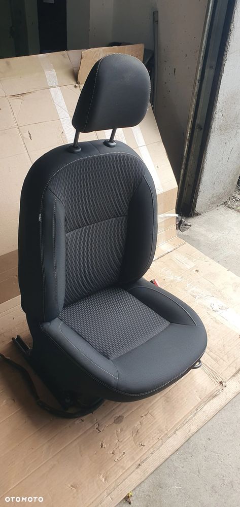 Fotel pasażera prawy przód przedni Dacia Logan II - 3