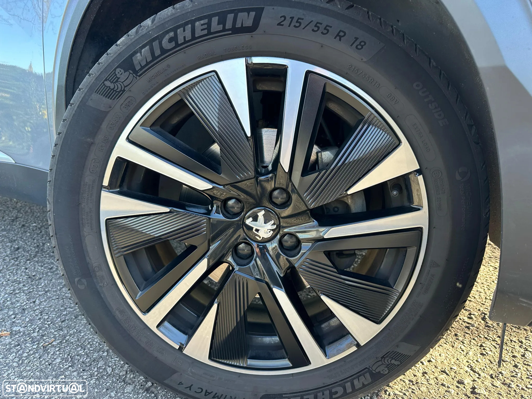 Peugeot 2008 PureTech 155 EAT8 GT Pack - 3