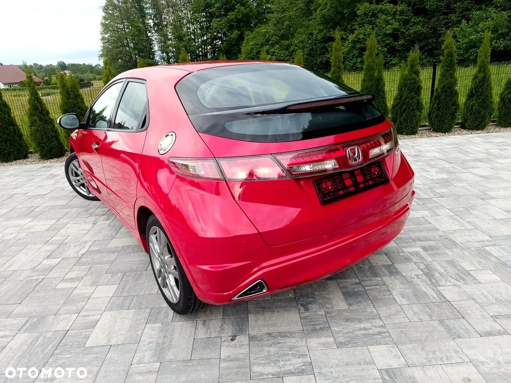 Honda Civic 1.8 Sport - 33