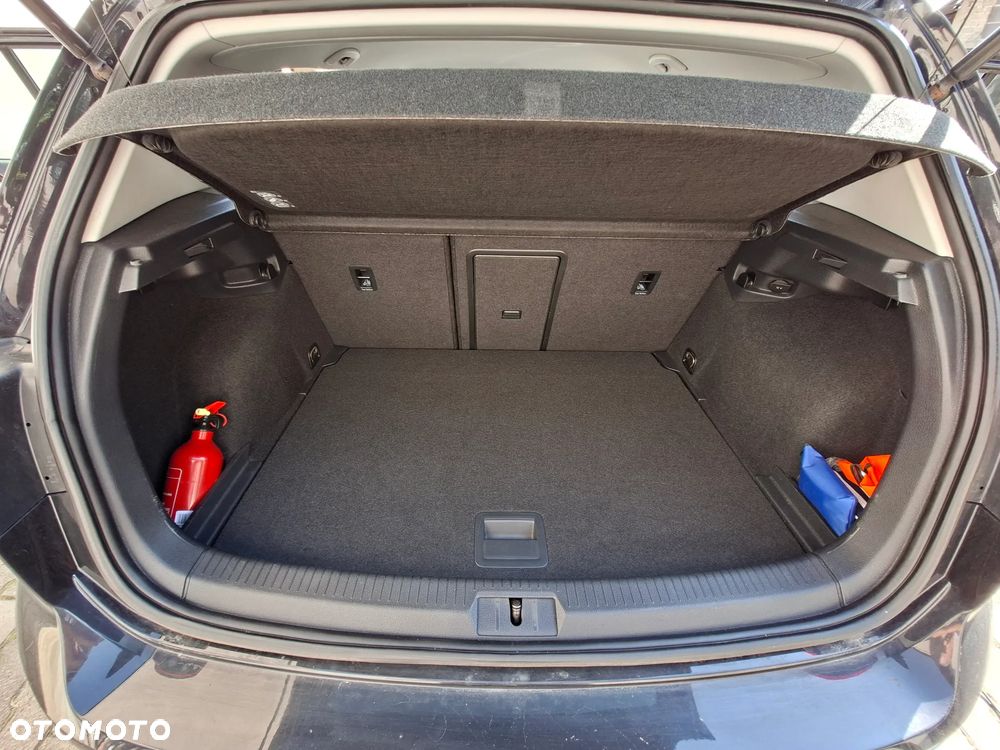 Volkswagen Golf 1.4 TSI BMT Comfortline - 29