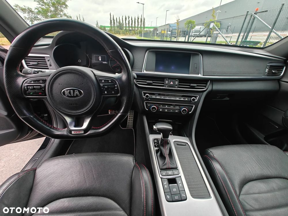 Kia Optima 2.0 T-GDI GT - 12