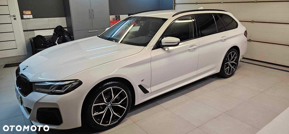 BMW Seria 5 520d xDrive mHEV M Sport sport - 3
