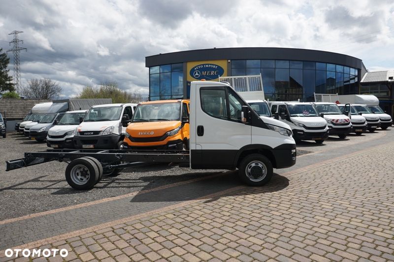 Iveco 35C15 skrzynia wywrotka żuraw HDS - 10