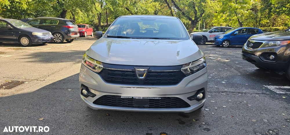 Dacia Logan TCe 90 Essential - 1