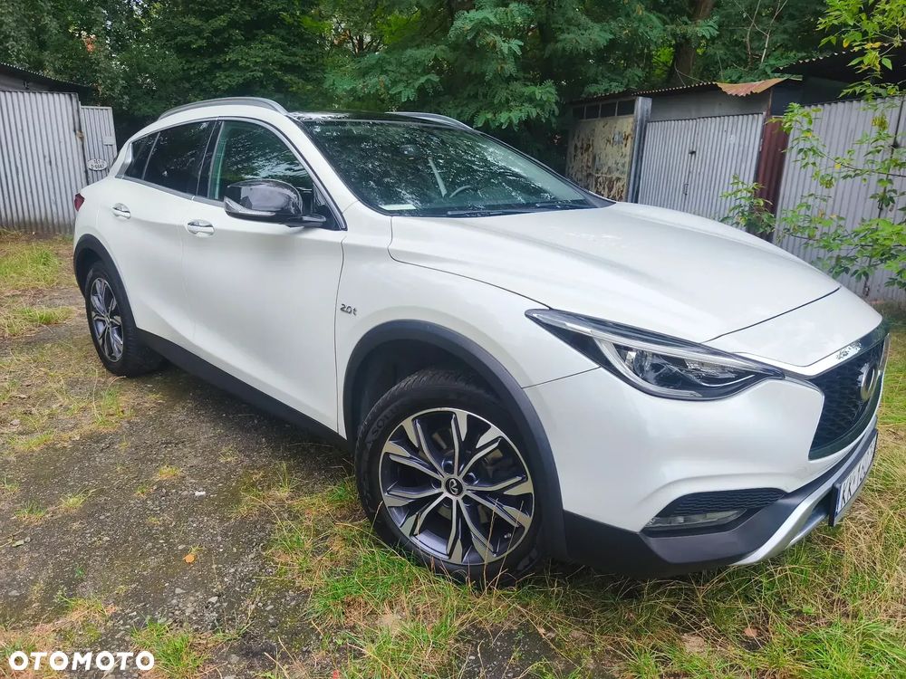 Infiniti QX - 3