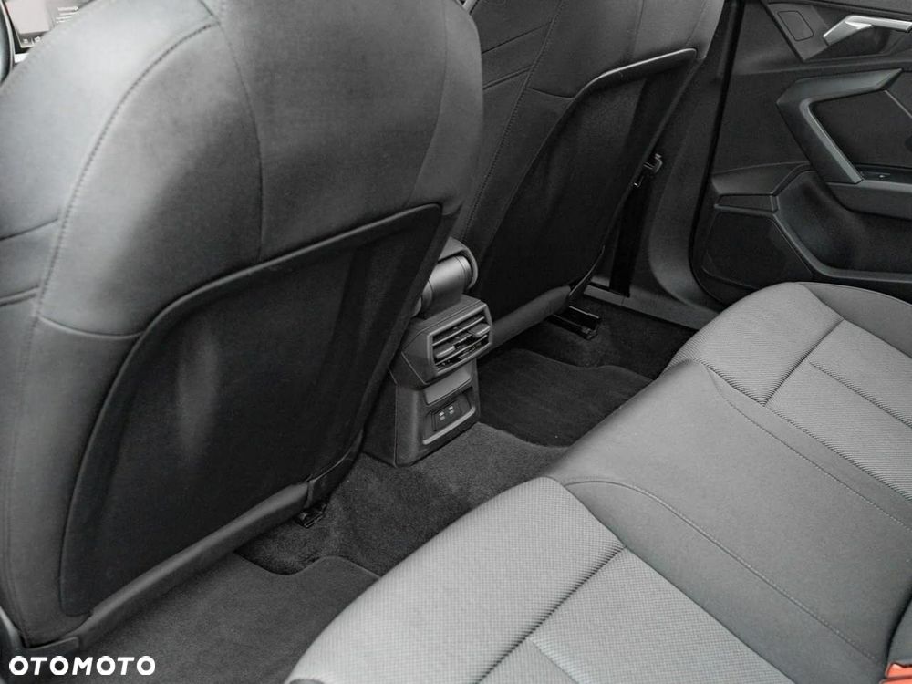 Audi A3 Limousine 35 TFSI S tronic S line - 24