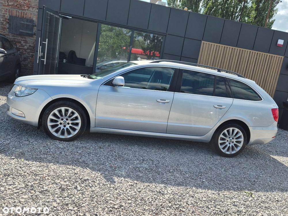 Skoda Superb 2.0 TDI DSG Exclusive - 6