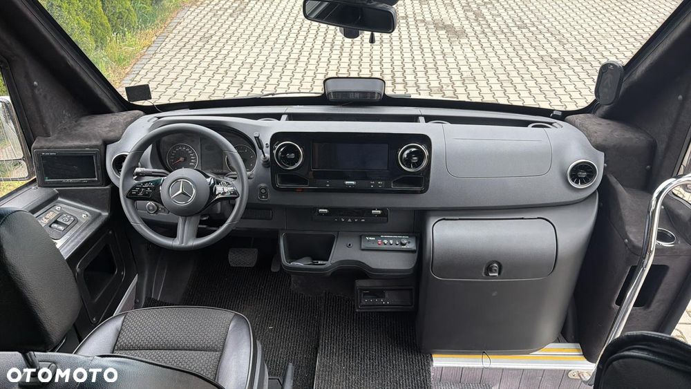 Mercedes-Benz Sprinter 519 - 3