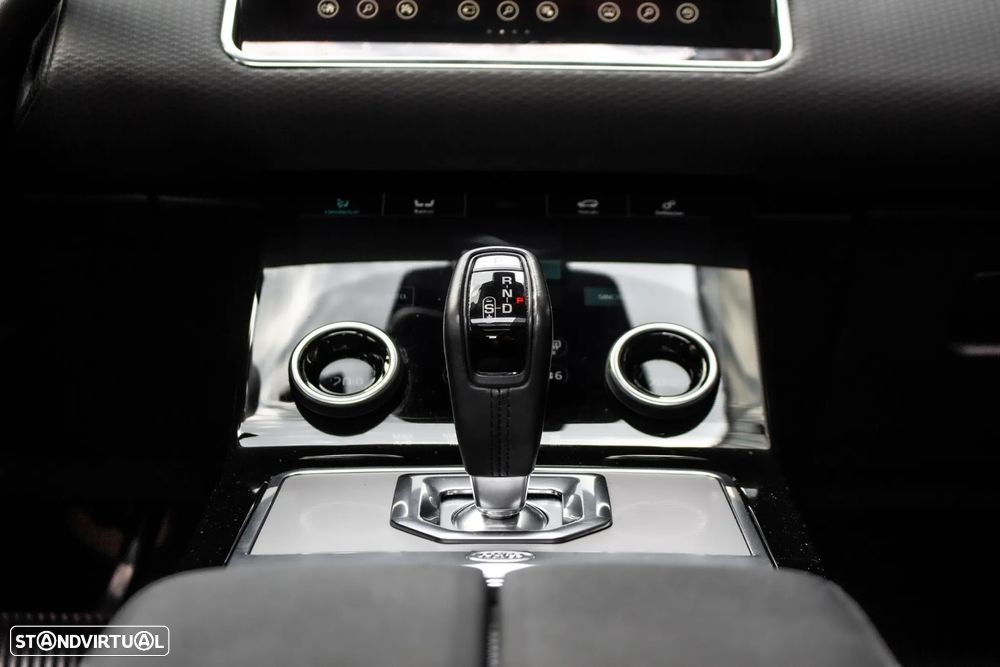 Land Rover Range Rover Evoque 2.0 D240 AWD Auto - 39