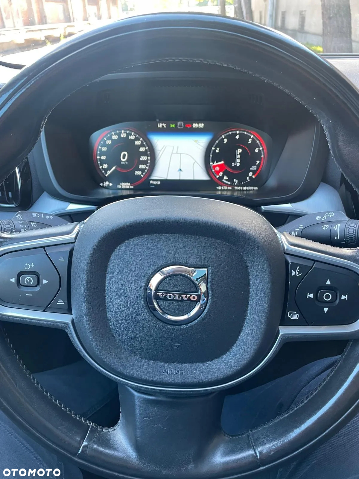 Volvo XC 60 T6 AWD Momentum - 29