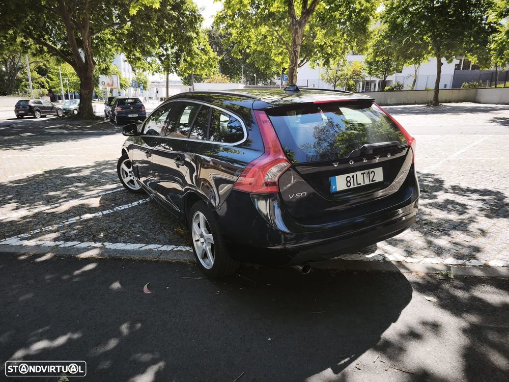 Volvo V60 1.6 D2 Drive Momentum Start/Stop - 10