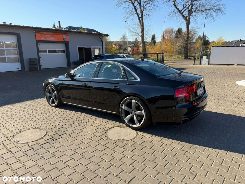 Audi A8 - 2