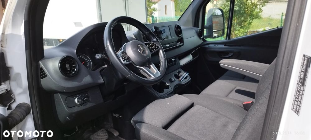 Mercedes-Benz Sprinter 519 - 10