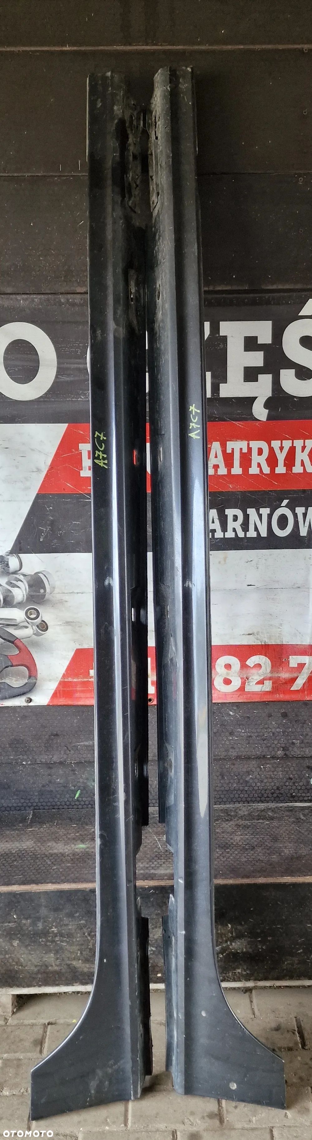 LISTWA PROGOWA PRAWA LEWA KOMPLET 4G8853855D 4G8853856D  AUDI A7 C7 - 1