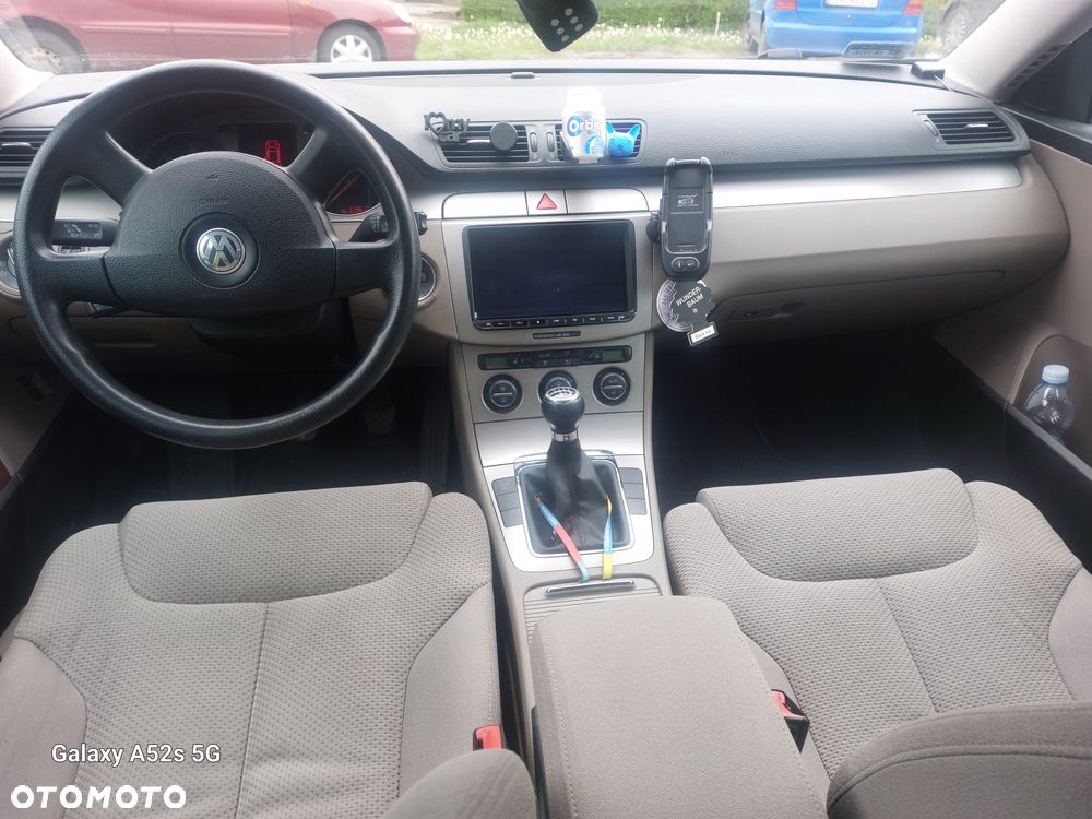 Volkswagen Passat 2.0 TDI 4Motion Comfortline - 9