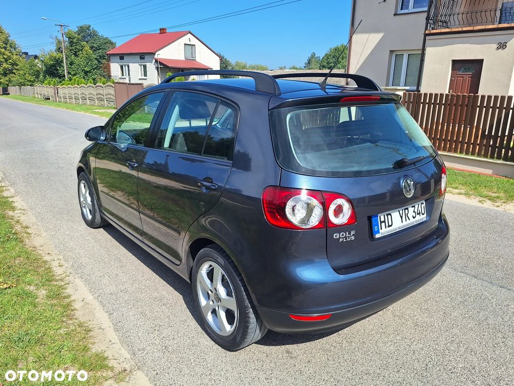 Volkswagen Golf Plus - 27