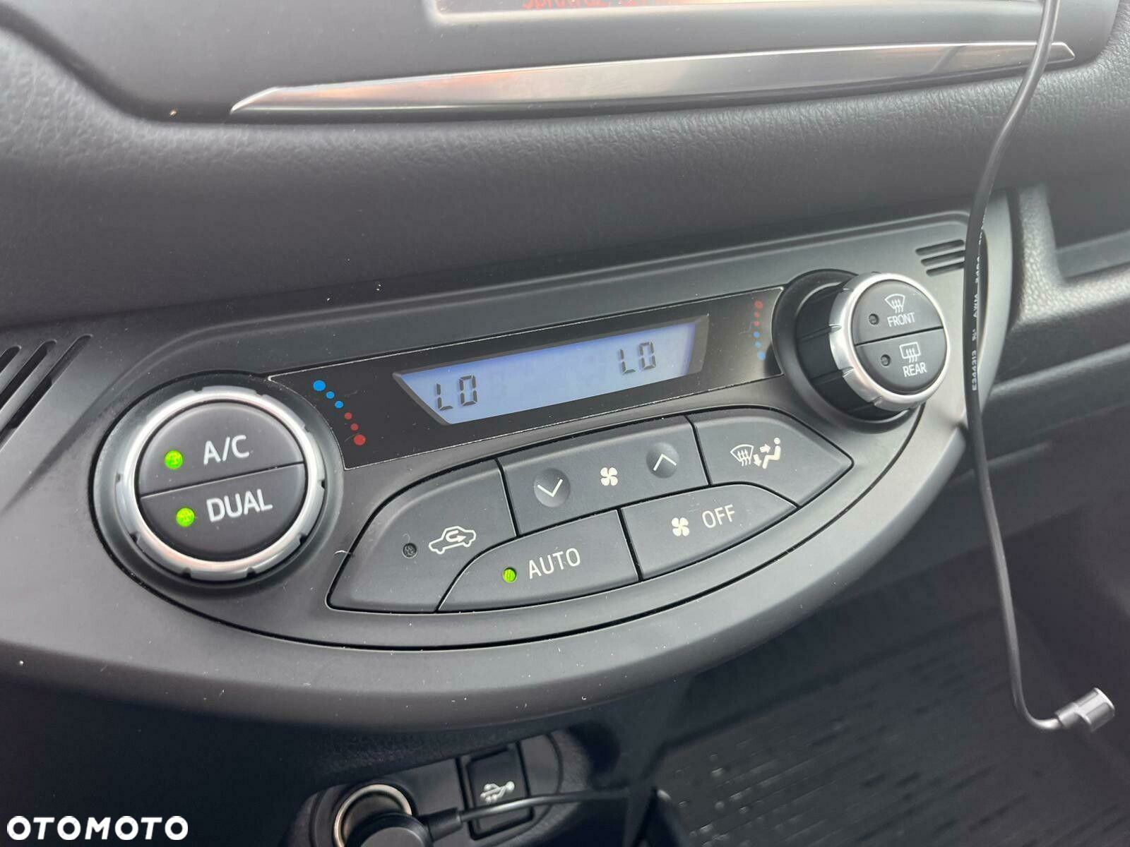 Toyota Yaris - 23