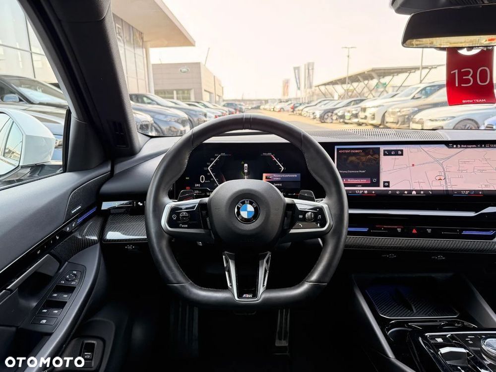 BMW Seria 5 520d xDrive mHEV - 33