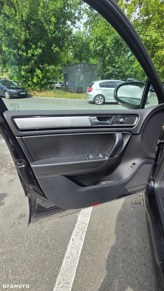 Volkswagen Touareg 3.0 V6 TDI SCR Blue Motion DPF Automatik - 24