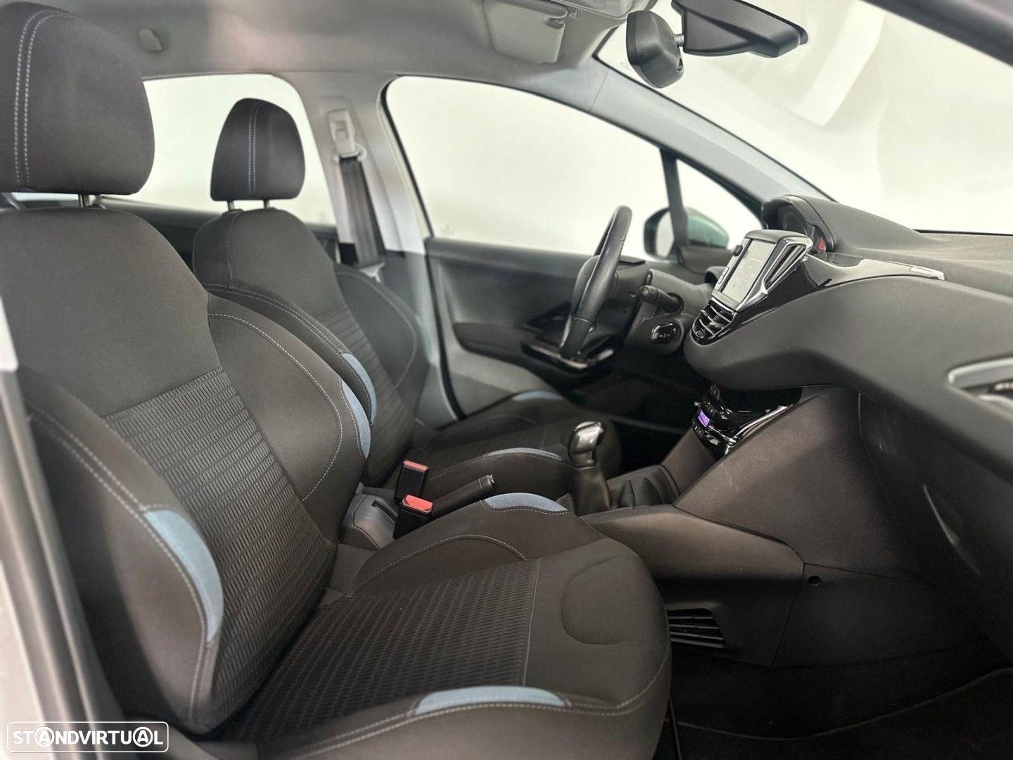 Peugeot 208 1.2 PureTech Allure - 10