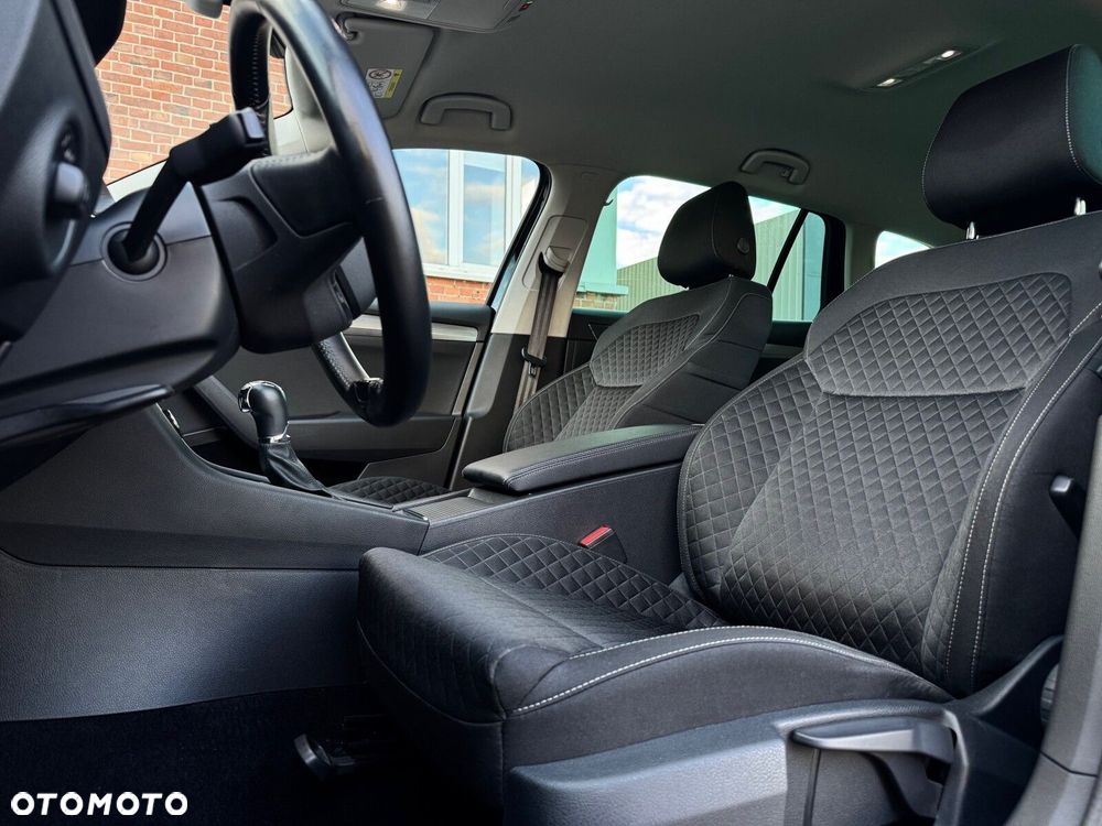 Skoda Superb 1.5 TSI Ambition DSG - 9