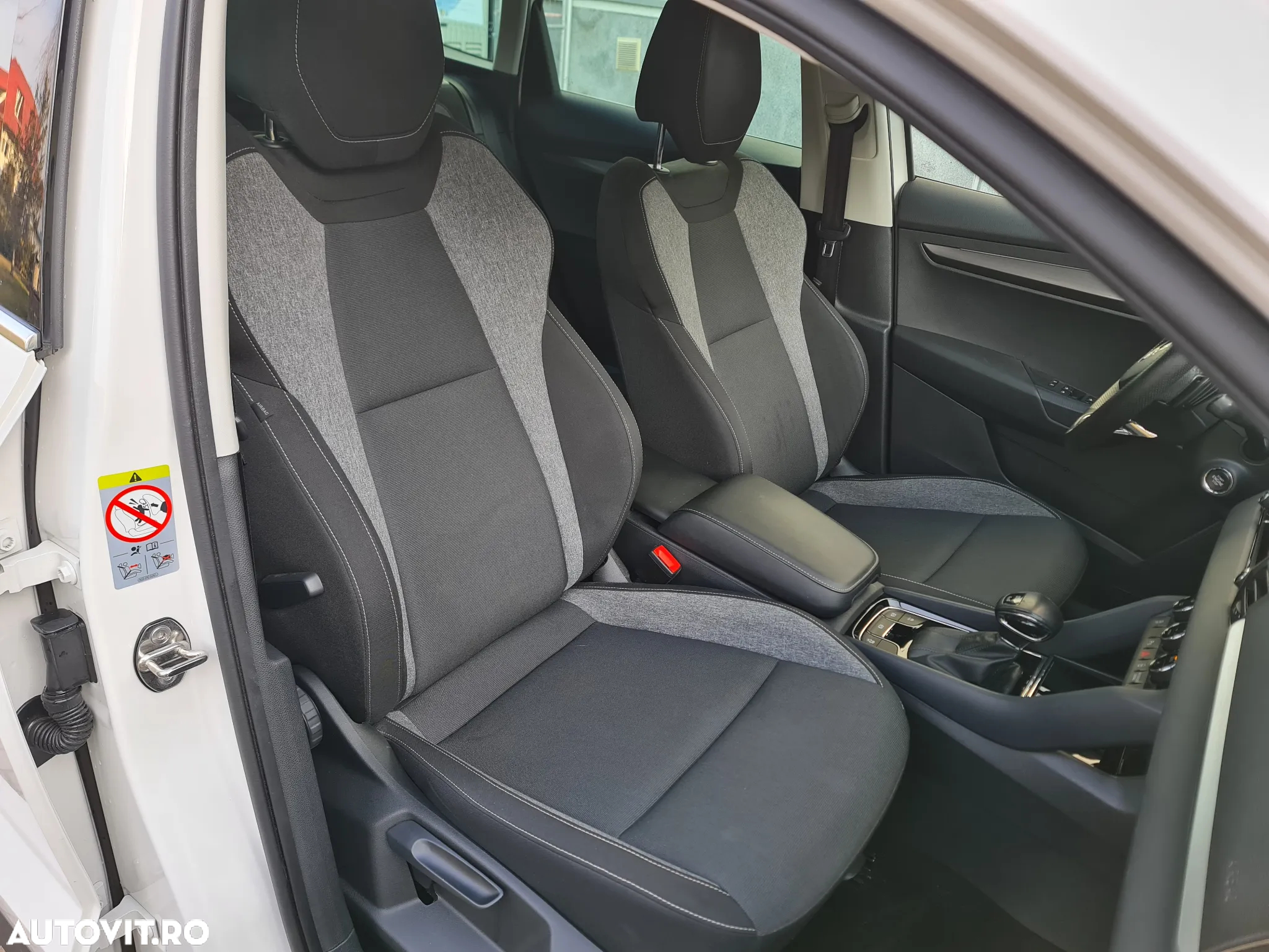 Skoda Karoq 2.0 TDI 4X4 DSG Drive - 4