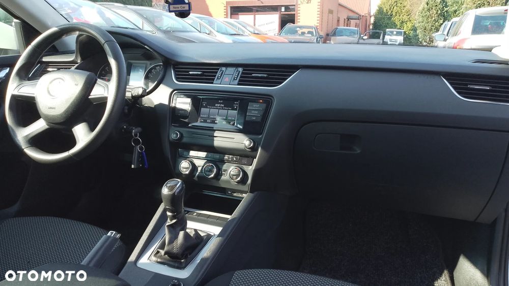 Skoda Octavia 1.6 TDI Edition - 9