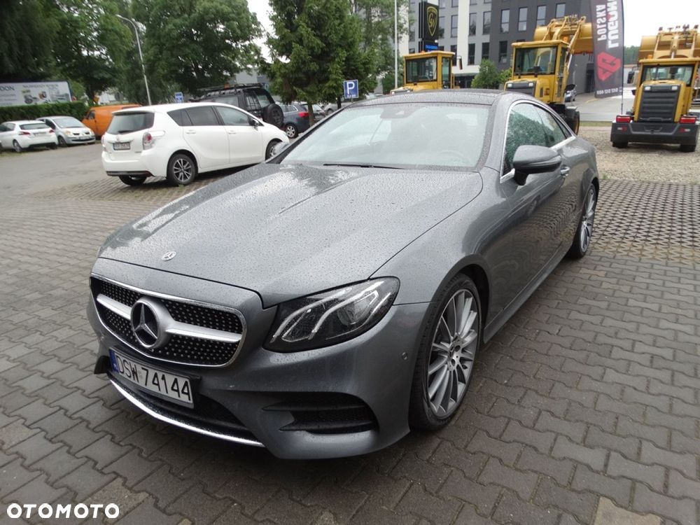 Mercedes-Benz Klasa E 200 9G-TRONIC AMG Line - 1