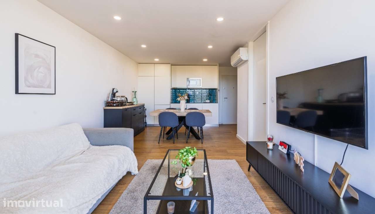 Apartamento T1 com varanda e garagem, para venda em Espinho, Portugal - Grande imagem: 4/15