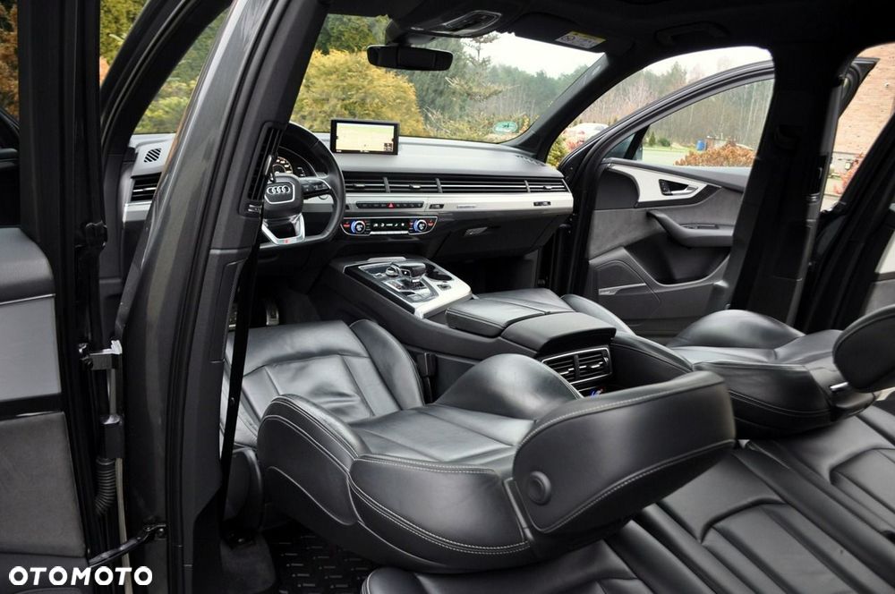 Audi Q7 - 30