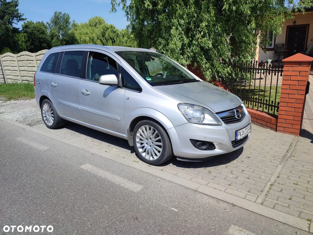 Opel Zafira 1.7 CDTI Cosmo EU5 - 1