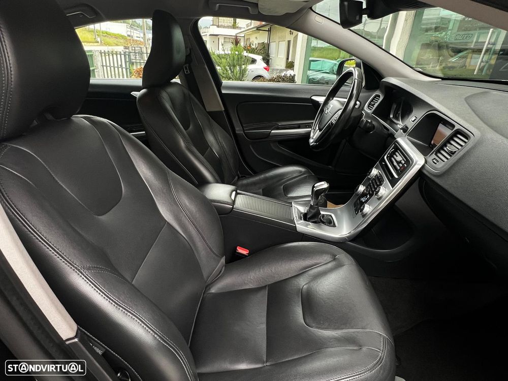 Volvo S60 2.0 D3 Summum - 17
