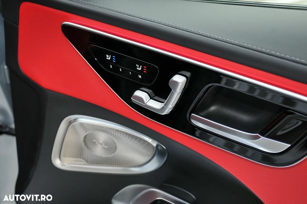 Mercedes-Benz C 300 4MATIC 9G-TRONIC AMG Line - 28