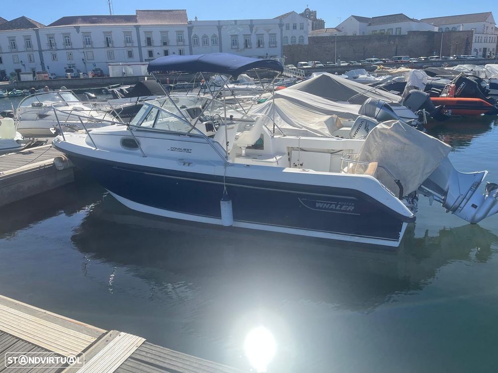 Boston Whaler Conquest 210 - 2