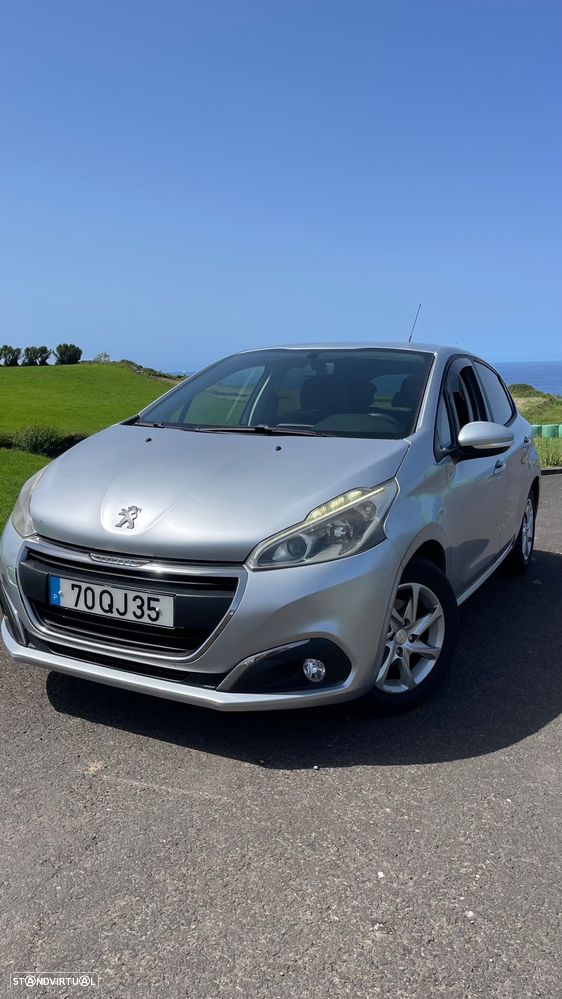 Peugeot 208 1.4 HDi - 2