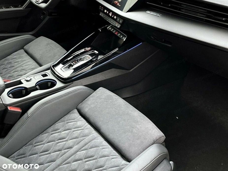 Audi RS3 Limousine TFSI Quattro S tronic - 15