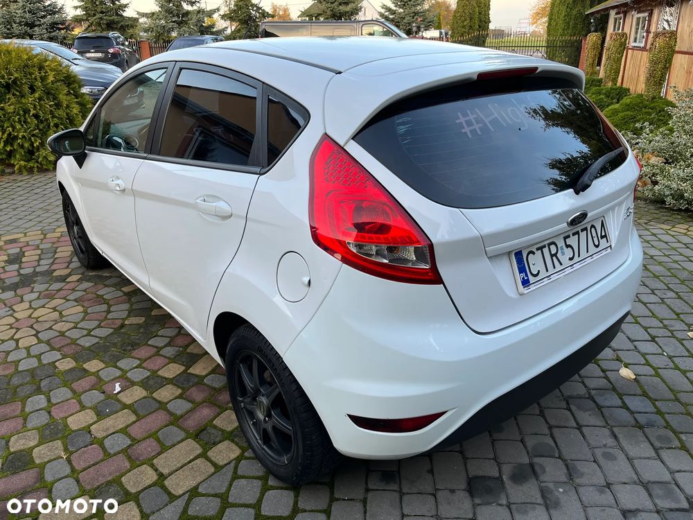 Ford Fiesta 1.25 Champions Edition - 5