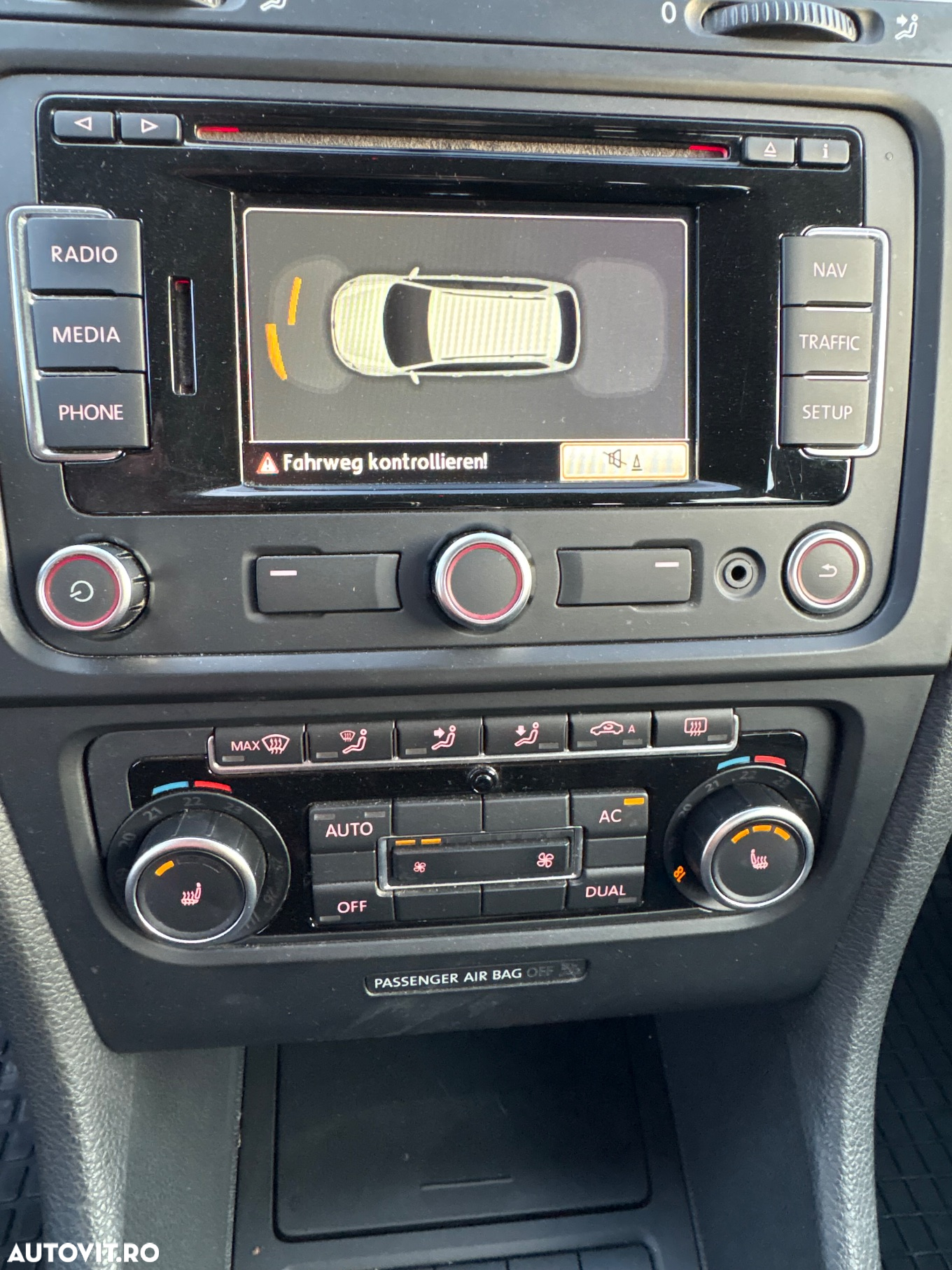 Volkswagen Golf 2.0 TDI DPF Comfortline - 10