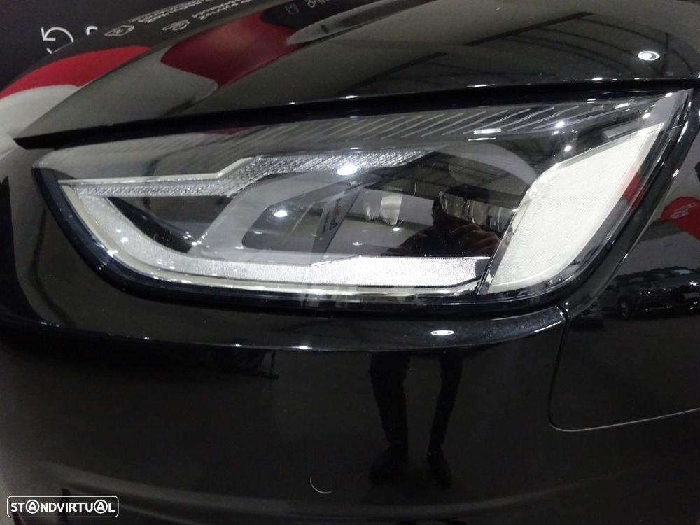 Audi A4 Avant 35 TDI S tronic - 33