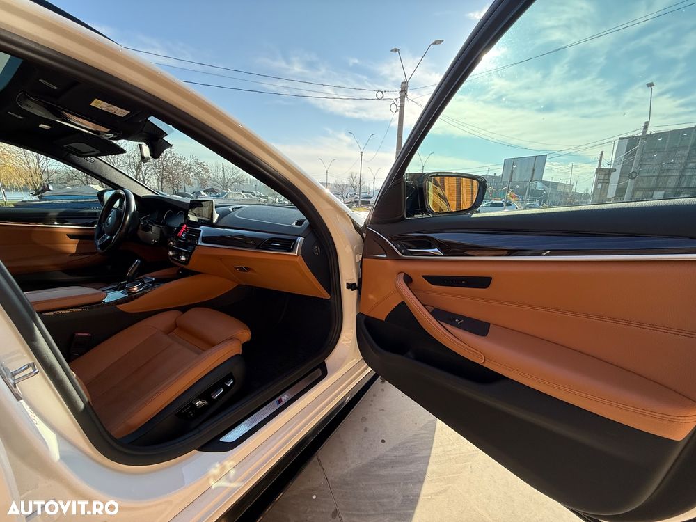 BMW Seria 5 530d xDrive AT - 18