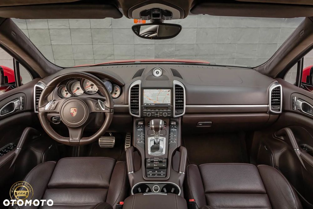 Porsche Cayenne Turbo S - 4