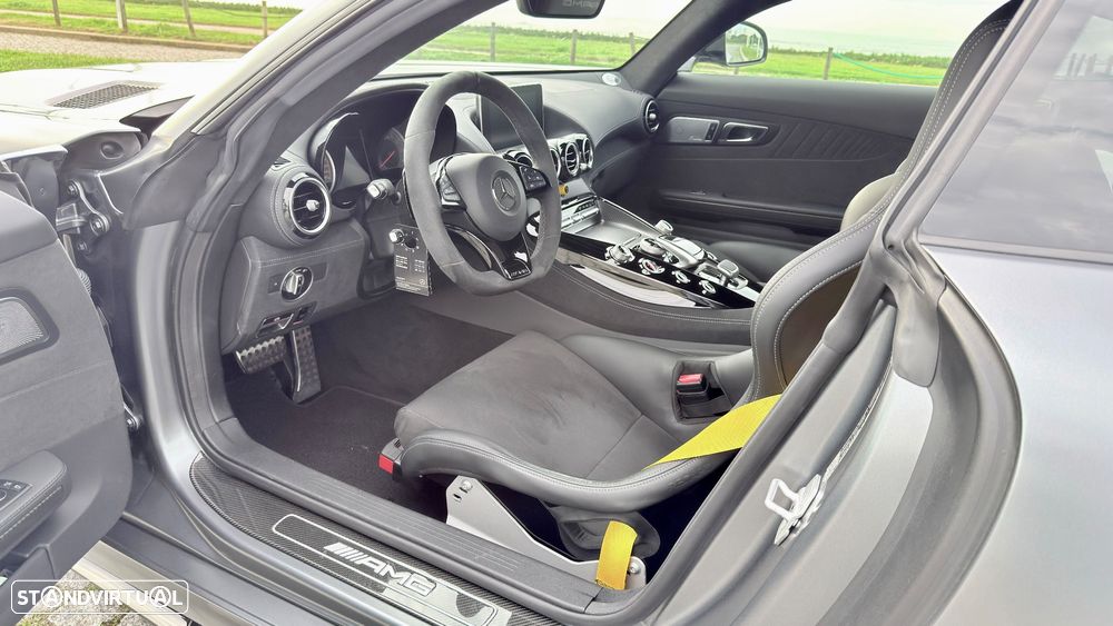 Mercedes-Benz AMG GT R - 30