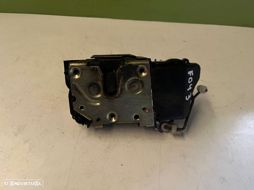Peugeot 307 - FECHADURA PORTA FRENTE DIREITA - F043 - 4