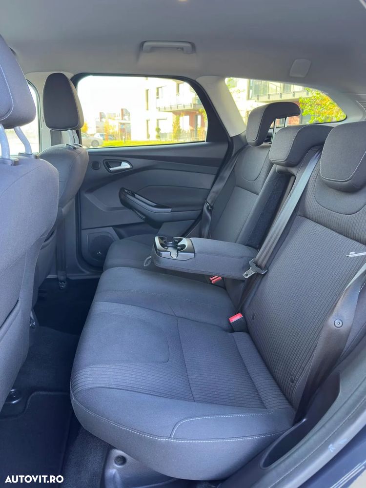 Ford Focus 1.6 TDCi DPF Start-Stopp-System Titanium - 8