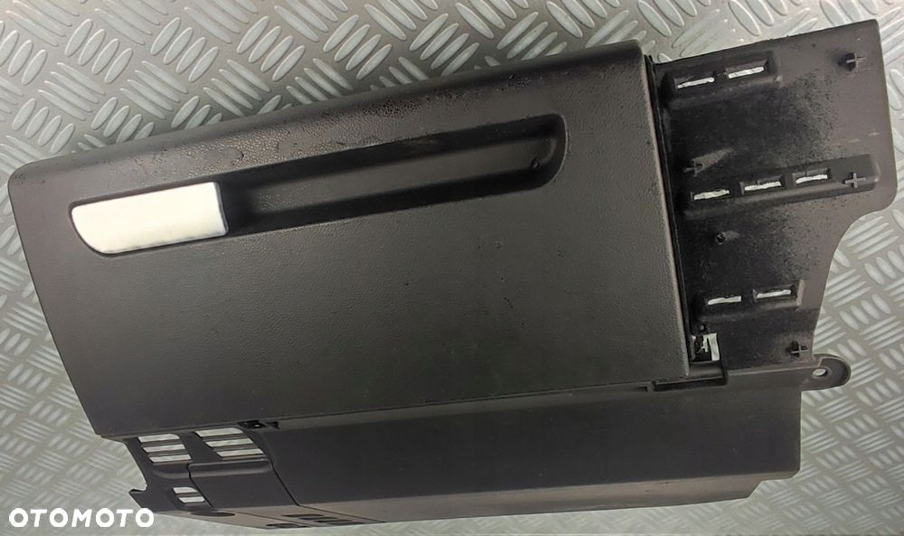 8Z1857095F schowek pasażera prawy w deskę pokrywa drzwiczki AUDI A2 1999-05 - 1