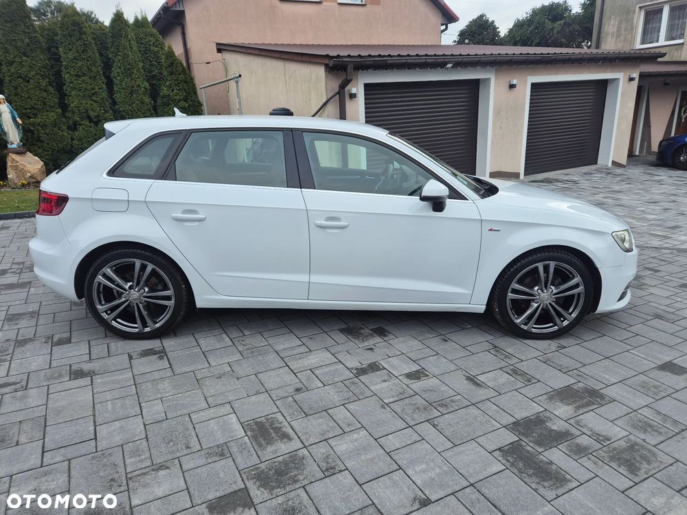 Audi A3 Sportback 2.0 TDI S tronic S line Sportpaket - 6