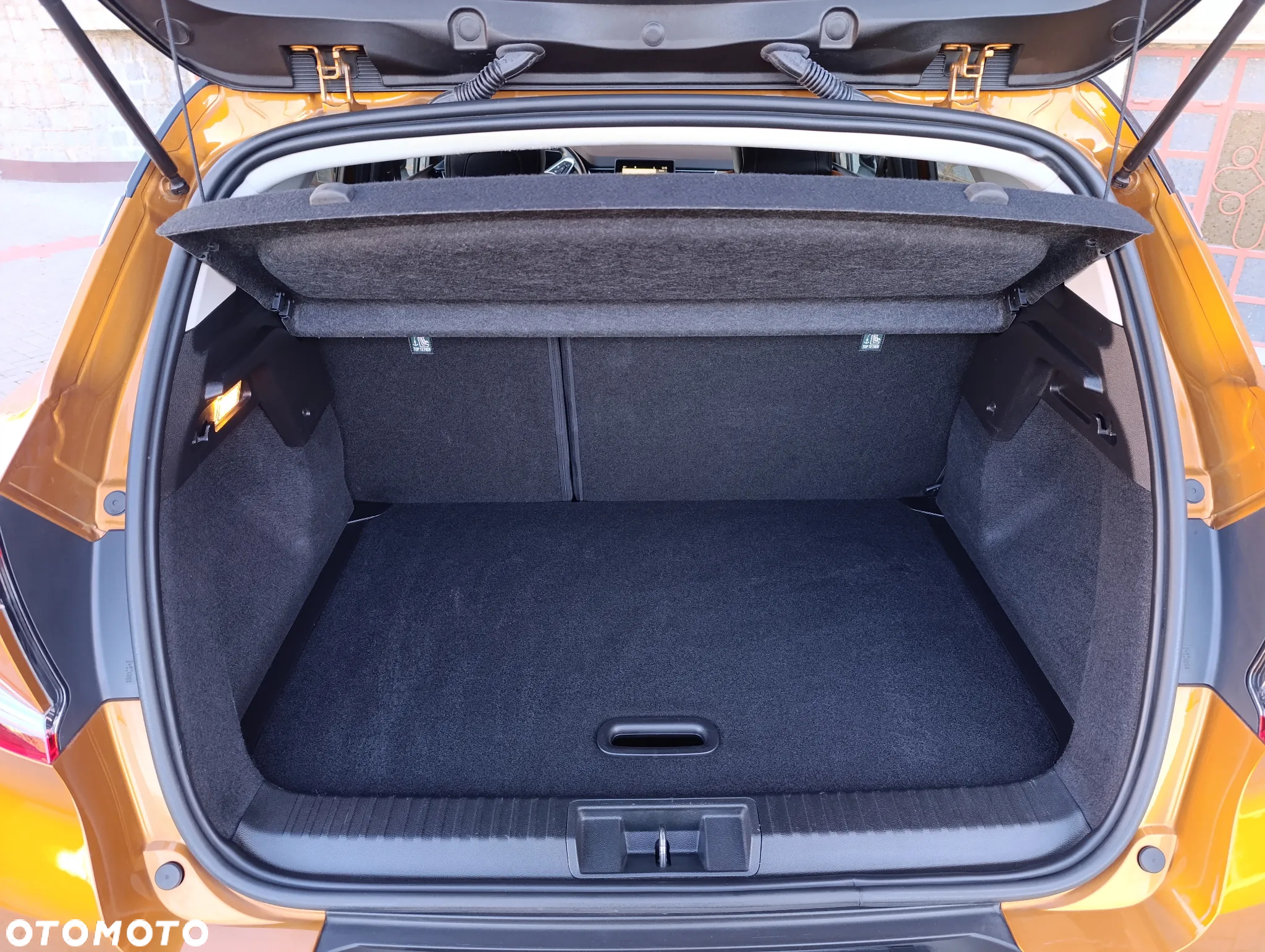 Renault Captur 1.0 TCe Intens - 37