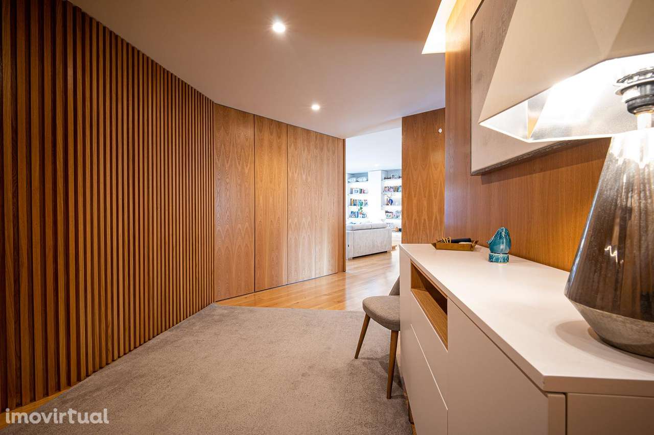 Elegante Apartamento T3 176 m2 - Parque das Nações totalmente renovado - Grande imagem: 4/40