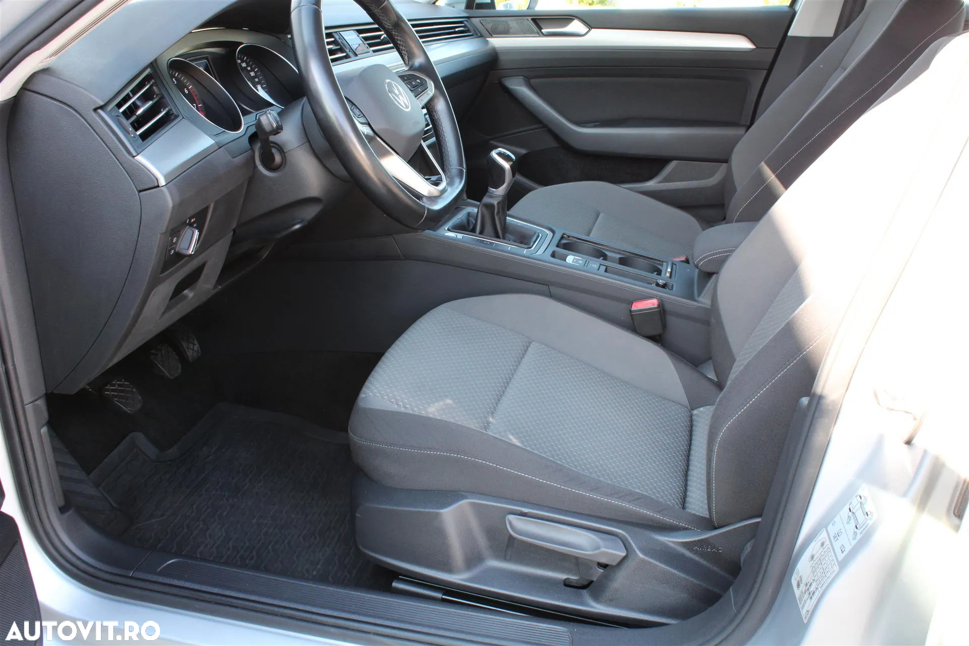 Volkswagen Passat 1.5 TSI ACT Trendline - 10